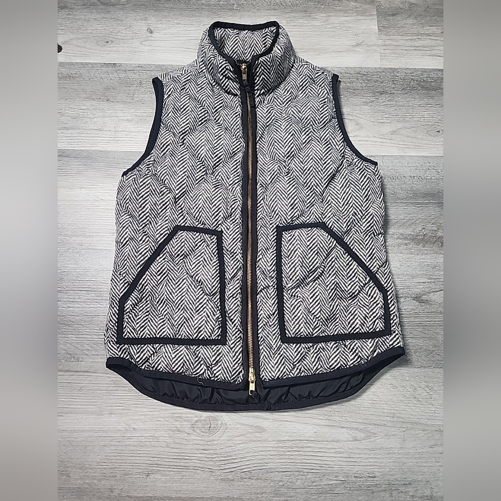 J. Crew Down Quilted Puffer Vest Womens XSmall Herringbone Black Cream - Picture 3 of 8